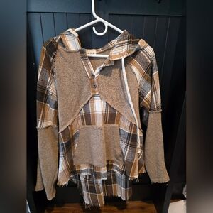 NWOT Plaid Hooded Pullover with Pouch Pocket